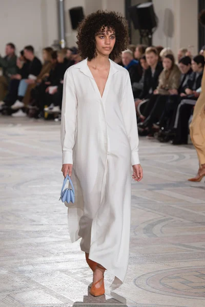 Look 50